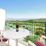 Dom wakacyjny Nice Home In Kastel Novi *