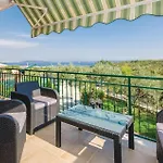 Nice Home In Kastel Novi Dom wakacyjny *