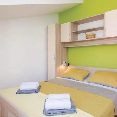Nice Home In Kastel Novi *