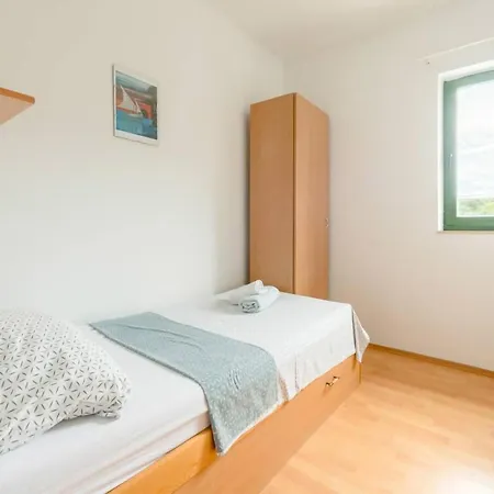 Nice Home In Kastel Novi Kaštel Novi