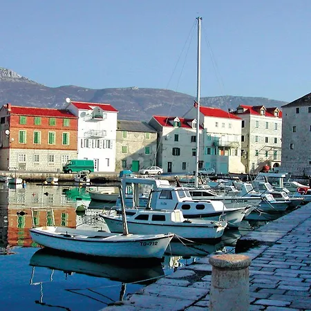 Prázdninový dům Nice Home In Kastel Novi Kaštel Novi